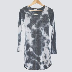 NWT Oliva Rae Black White long sleev Tie Dye dress